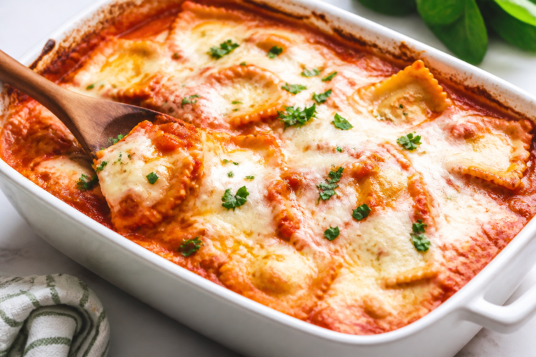 Easy Baked Ravioli Casserole – A Cozy, Weeknight-Friendly Favorite